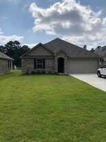 28364 Longfellow Ln in Albany, LA - Building Photo