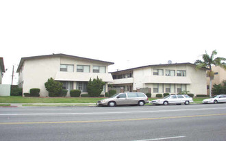 10949-10955 Pioneer Blvd Apartments