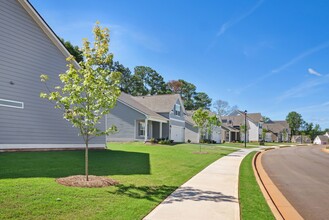 Salem Oaks in Mcdonough, GA - Foto de edificio - Building Photo