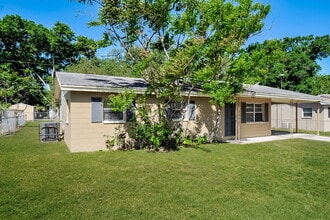 5927 Stokes Rd in Lakeland, FL - Building Photo - Building Photo