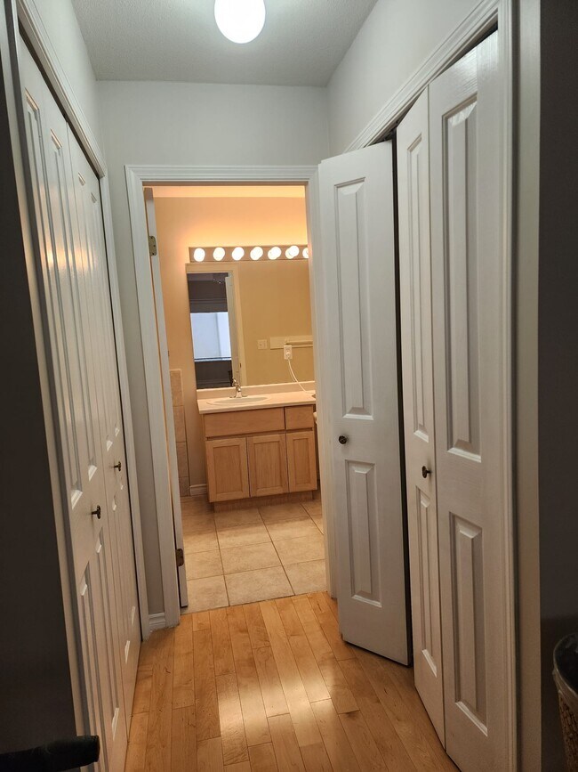 8567 164 St in Surrey, BC - Building Photo - Building Photo