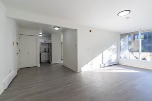 912 Brown St in Ann Arbor, MI - Building Photo