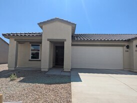 729 Dylan Ct in Wickenburg, AZ - Building Photo