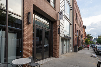 255 Berry St in Brooklyn, NY - Building Photo - Building Photo