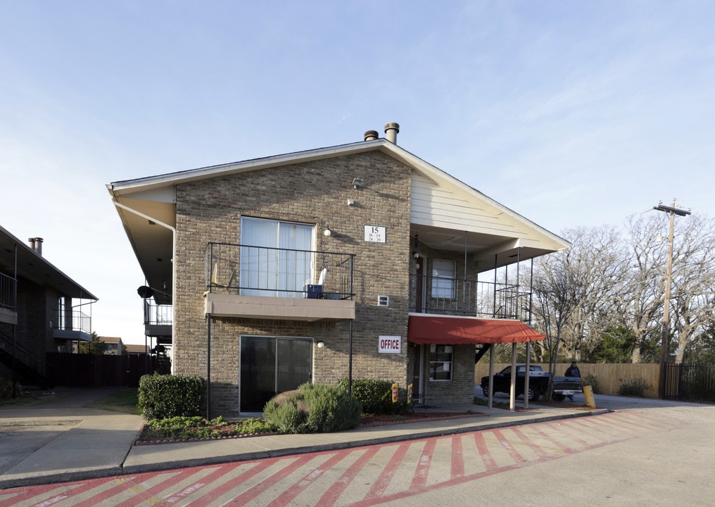 Woodside Flats in Dallas, TX - Foto de edificio