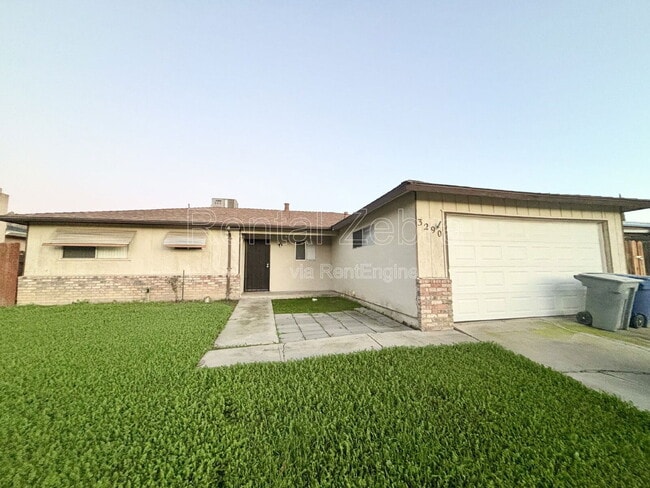 property at 3290 Cheyenne Dr