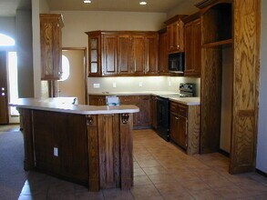 3604 Kensington Dr in Moore, OK - Foto de edificio - Building Photo