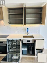 3 Concord Cityplace Wy in Toronto, ON - Building Photo - Building Photo