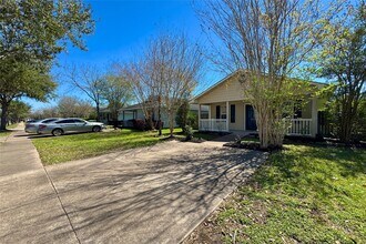 3455 Angel Ln in Houston, TX - Building Photo - Building Photo