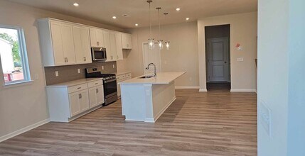 904 Kinsey Aly in Charlotte, NC - Building Photo - Building Photo