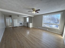 74 St John St in Saint John, NB - Building Photo