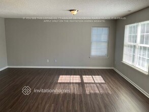 10729 Glenluce Ave in Charlotte, NC - Building Photo - Building Photo
