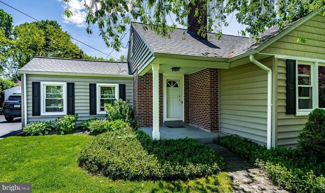 property at 1538 Carmac Rd