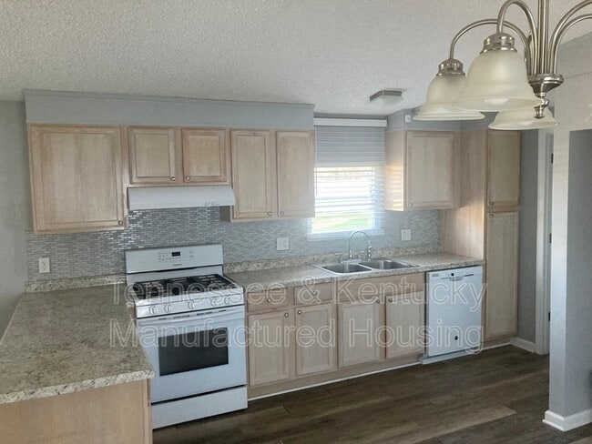 207 Cumberland Ln in Dixon Springs, TN - Building Photo - Building Photo