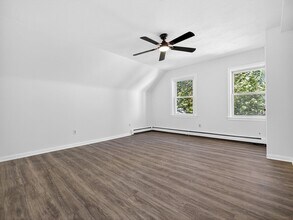 469 Medford St in Somerville, MA - Building Photo - Building Photo