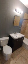 820 Apache Ave NW in Albuquerque, NM - Building Photo - Building Photo