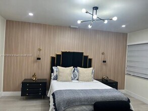 7124 SW 110th Ave in Miami, FL - Foto de edificio - Building Photo