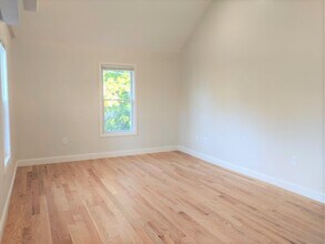 46 Cogswell Ave, Unit 2 in Cambridge, MA - Building Photo - Building Photo
