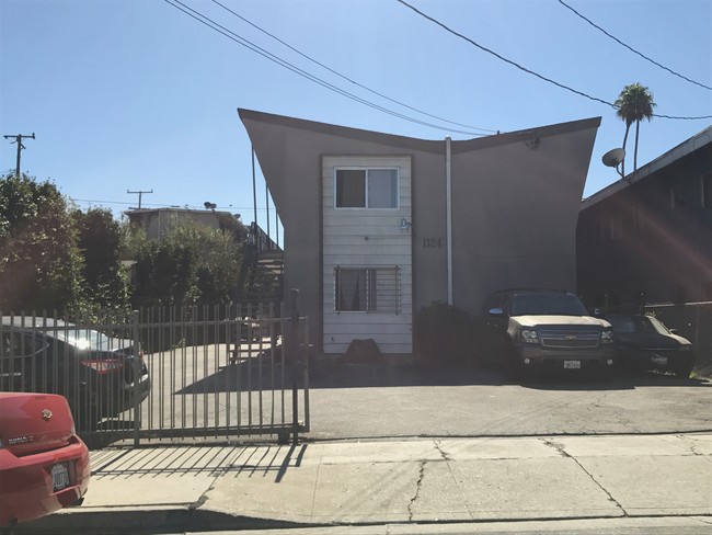 1124 W 117th St in Los Angeles, CA - Building Photo - Other