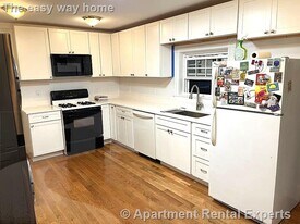 37 Charnwood Rd in Somerville, MA - Building Photo