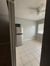 2725 Uintah Ave in Orlando, FL - Foto de edificio - Building Photo