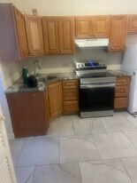 74 Main St in Staten Island, NY - Building Photo