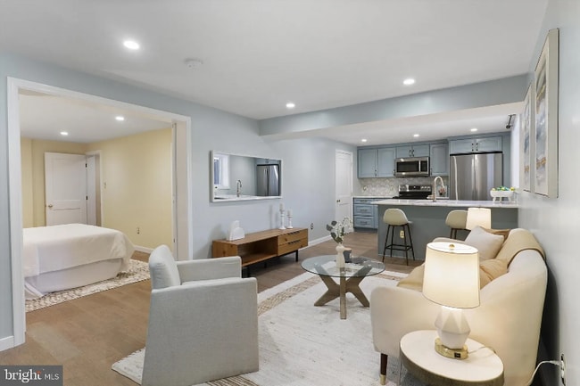 property at 1401 S Greenbrier St