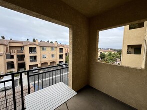 3830 Elijah Ct in San Diego, CA - Foto de edificio - Building Photo