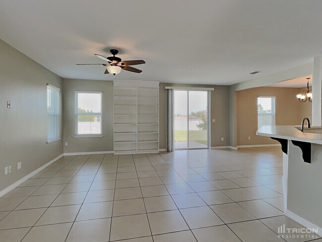 509 Kestrel Dr in Groveland, FL - Building Photo - Building Photo