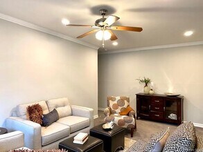 582 New Hwy in Hauppauge, NY - Building Photo - Building Photo