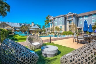 Creekside Park The Residences in The Woodlands, TX - Building Photo - Building Photo