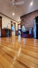 108 Hillside Ave in Pawtucket, RI - Building Photo - Building Photo