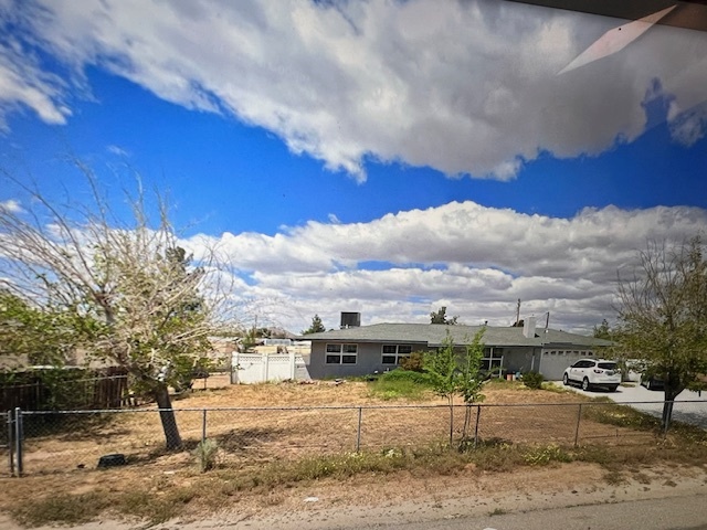 21898 Dotame Ave in Apple Valley, CA - Building Photo - Building Photo