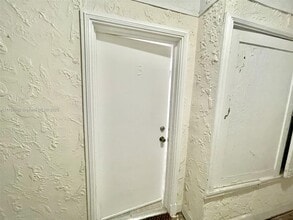 935 Catalonia Ave in Coral Gables, FL - Building Photo - Building Photo
