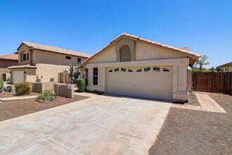 10895 S Dreamy Dr in Goodyear, AZ - Building Photo - Building Photo