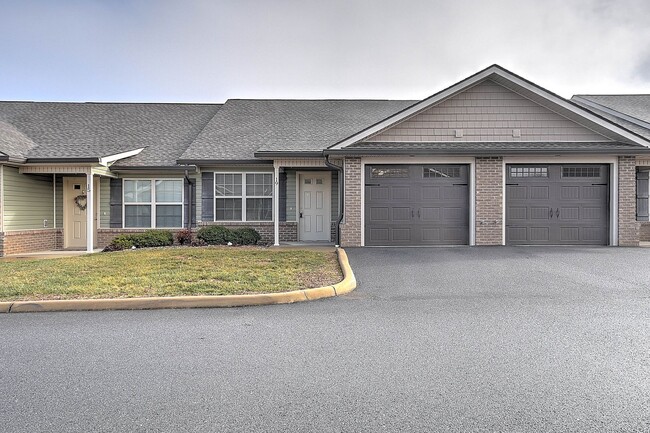 property at 23 Sutter Pl
