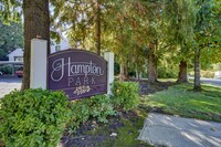 Hampton Park Apartments in Tigard, OR - Foto de edificio - Building Photo