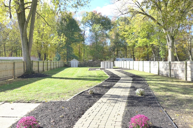 4530 Clague Rd in North Olmsted, OH - Foto de edificio - Building Photo