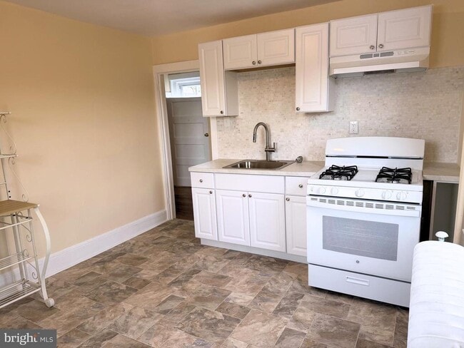 property at 1815 Horace Ave