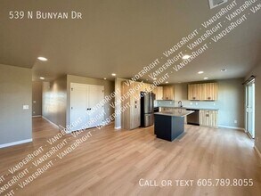 539 BUNYAN Dr in Harrisburg, SD - Building Photo - Building Photo