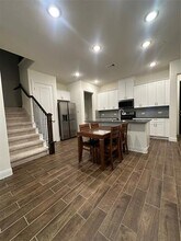 633 Hutchinson Ln in Lewisville, TX - Building Photo - Building Photo