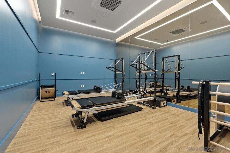 1331 Columbia St, Unit 3607 in San Diego, CA - Building Photo