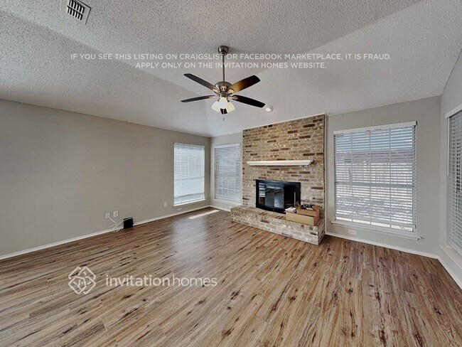 4133 Scotland Dr in Grand Prairie, TX - Building Photo - Building Photo