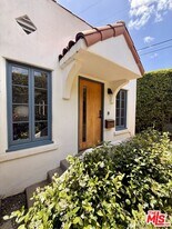 4248 Lexington Ave in Los Angeles, CA - Building Photo