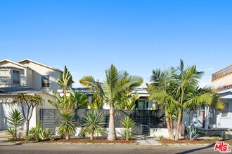 2340 Beach Ave in Los Angeles, CA - Building Photo - Building Photo