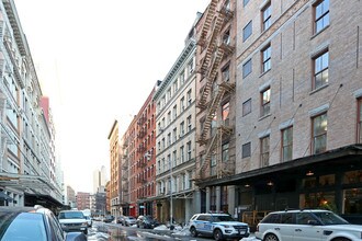 38 North Moore St in New York, NY - Building Photo - Building Photo