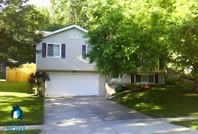 property at 5301 London Rd