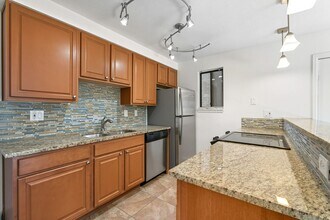 665 Manhattan Dr in Boulder, CO - Building Photo - Building Photo