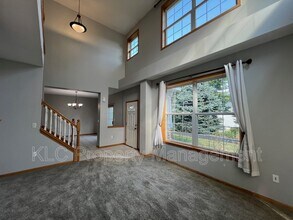 277 S 79th St in West Des Moines, IA - Building Photo - Building Photo