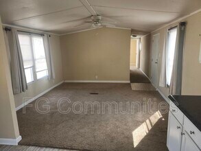 1021 Crystal Blvd in Selma, NC - Building Photo - Building Photo